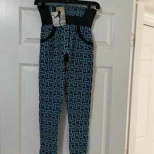 Womwn’s 2 pair Fashion Leggings